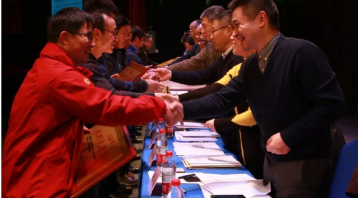 歲末迎春丨滬、浙、閩三地的年會是怎樣的？小f告訴你