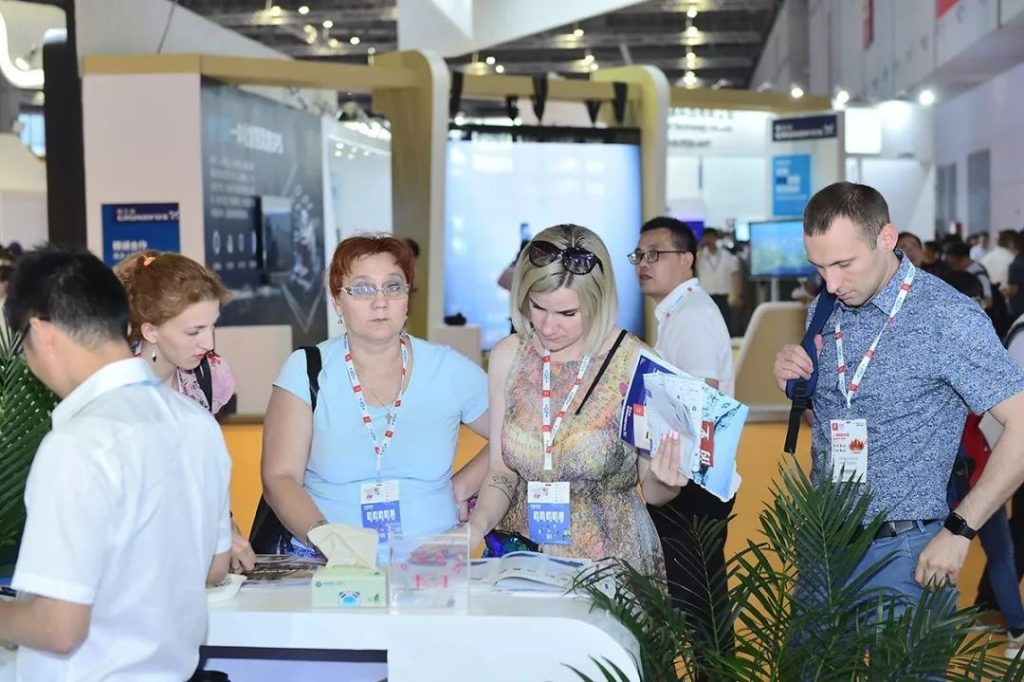 總理帶頭喝“下水道水”，新加坡為何被逼至如此？-