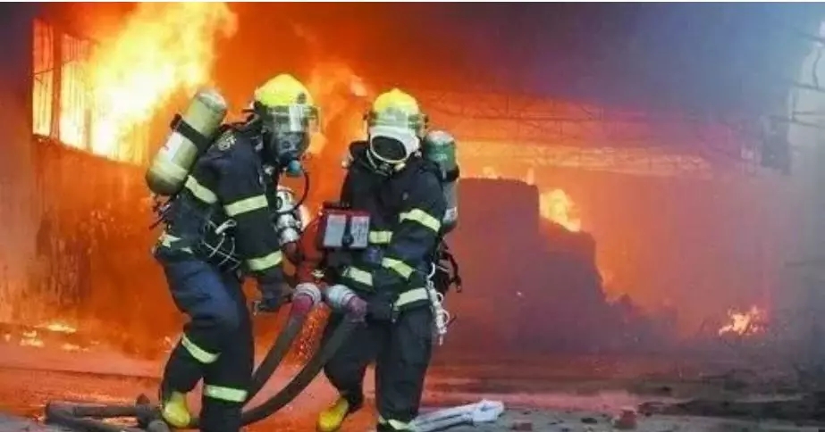 復(fù)工之際多家工廠發(fā)生爆炸事故，如何提升安全生產(chǎn)水平？